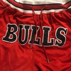 Chicago bulls Jersey shorts size medium fit true to size